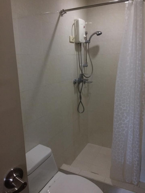 Studio Type Condo Unit For Rent In 1016 Residences Cebu