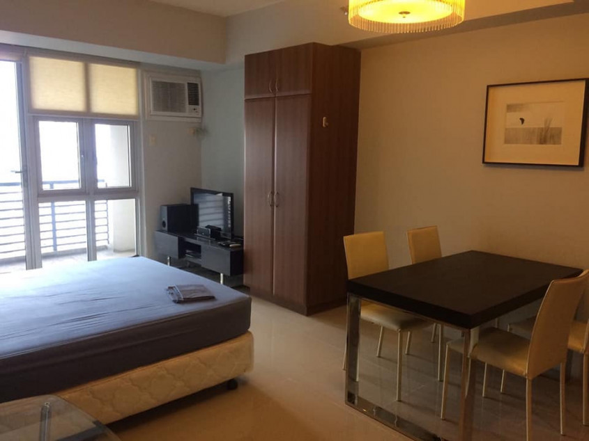 Studio Type Condo Unit For Rent In 1016 Residences Cebu