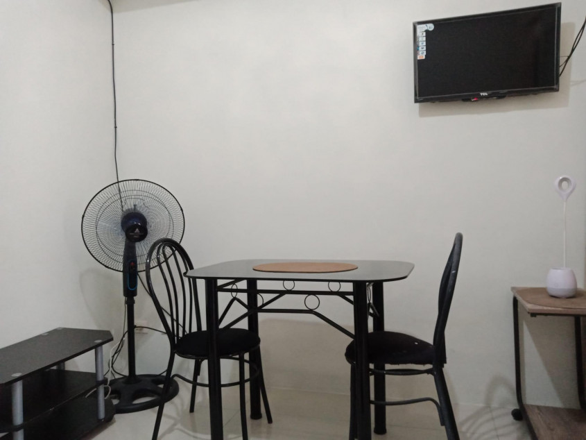 8th Floor, Unit 818 Tower B SM Jazz Residences Makati