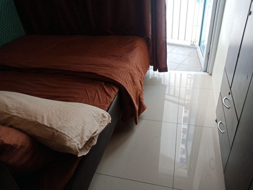 8th Floor, Unit 818 Tower B SM Jazz Residences Makati