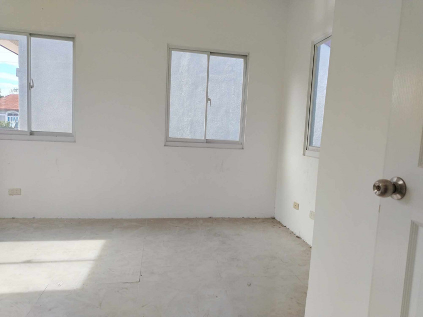 House And Lot For Sale In Bellefort Estates Molino Bacoor, Cavite