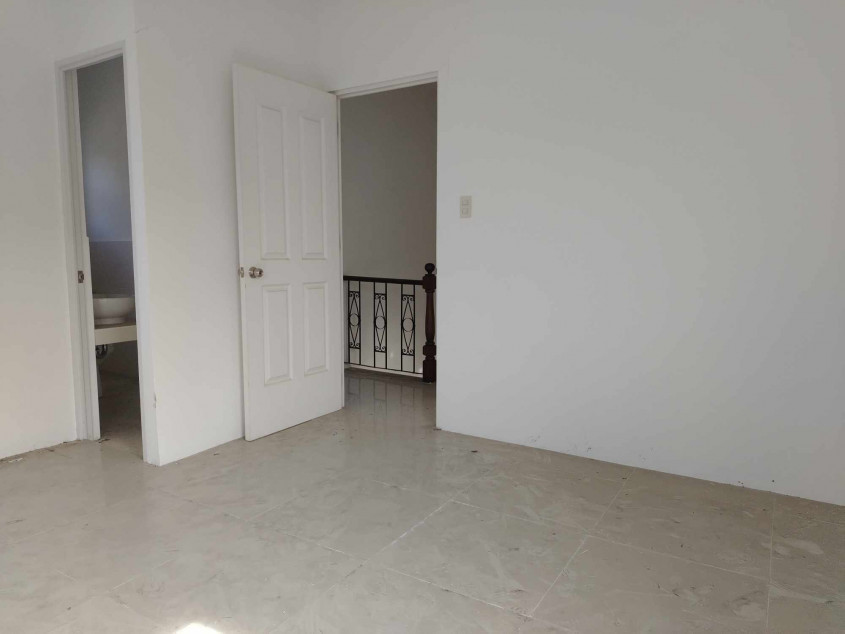 House And Lot For Sale In Bellefort Estates Molino Bacoor, Cavite