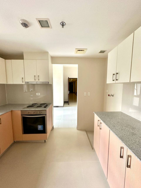 Rent to own 2 Bedroom Condo unit For Sale in Greenbelt Hamilton Makati