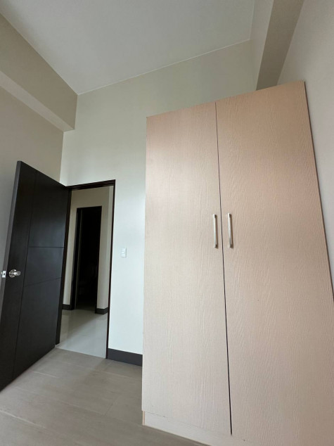 Rent to own 2 Bedroom Condo unit For Sale in Greenbelt Hamilton Makati