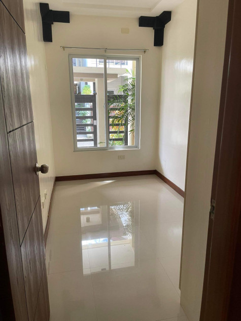 House For Sale In Greenwoods Executive Village Pasig