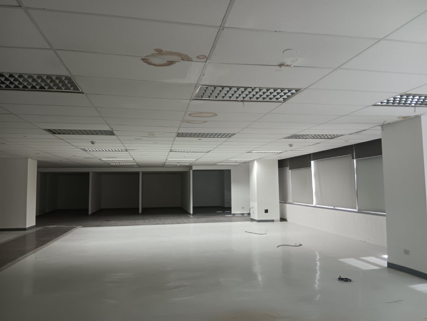 For Lease! 700 SQM Office Space In Alabang, Muntinlupa City