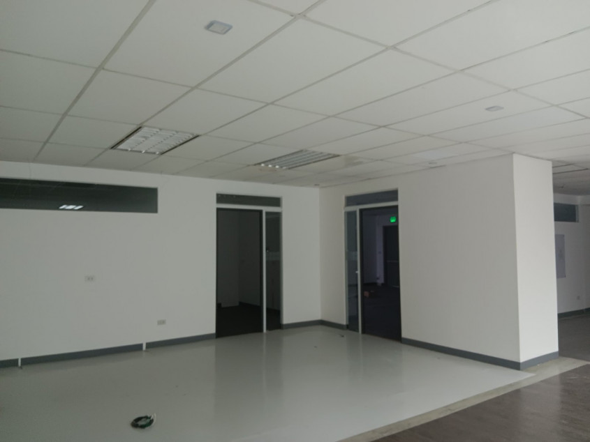 For Lease! 700 SQM Office Space In Alabang, Muntinlupa City