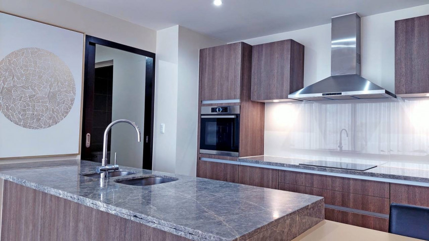 For Sale 3 Bedroom Rent To Own Condo In St. Moritz Mckinley West Near High Street