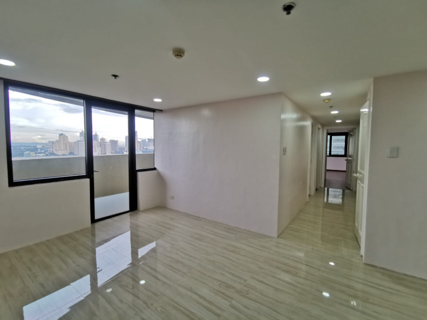 2 Bedrooms For Sale - SkyLine Premiere (Former Andrea North) Quezon City