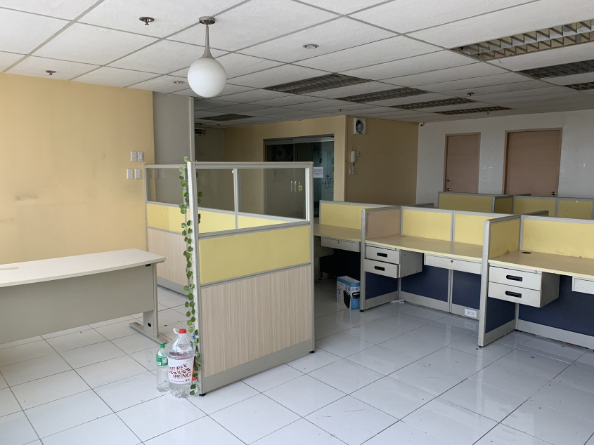 Prestige Tower: Pristine, Fully Furnished Office Suite Available In Pasig