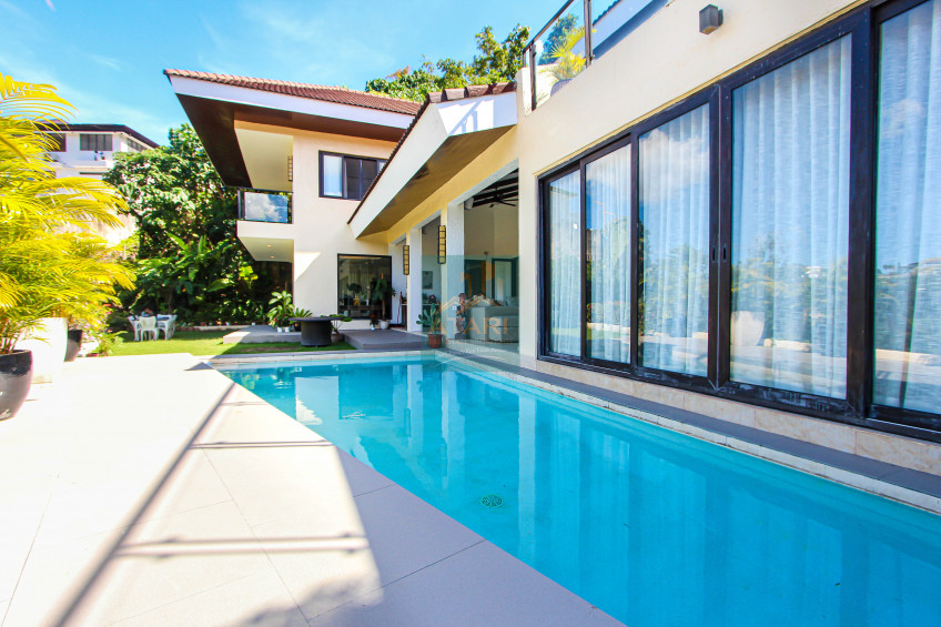 Luxury Oasis: 5-Bedroom House & Lot with Pool, Mountain Views in Maria Luisa Estate Park Cebu City