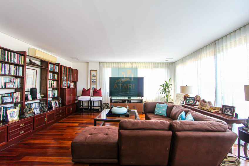 Luxury Oasis: 5-Bedroom House & Lot with Pool, Mountain Views in Maria Luisa Estate Park Cebu City