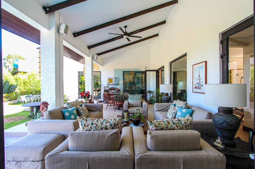 Luxury Oasis: 5-Bedroom House & Lot with Pool, Mountain Views in Maria Luisa Estate Park Cebu City