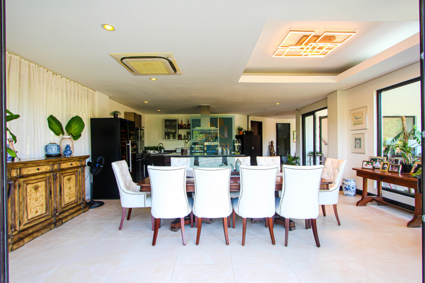 Luxury Oasis: 5-Bedroom House & Lot with Pool, Mountain Views in Maria Luisa Estate Park Cebu City