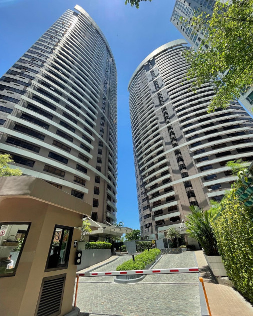 Big 1 Bedroom For Sale - The Icon Residences BGC