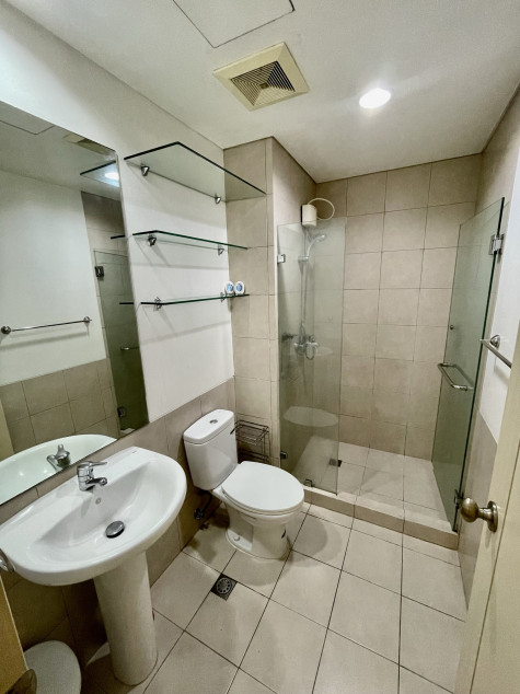 Big 1 Bedroom For Sale - The Icon Residences BGC