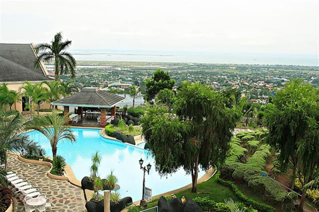 Lot For Sale: 599 SQM With Golf Course Share At Alta Vista Pardo Cebu City