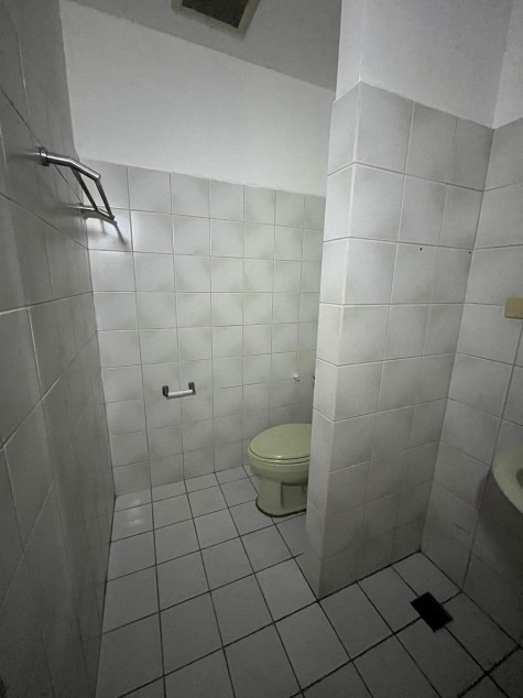 Pioneer Highlands Condo Unit For Sale In Mandaluyong