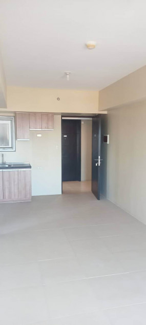 Corner Unit At 25th Floor With Seaview (Cebu)