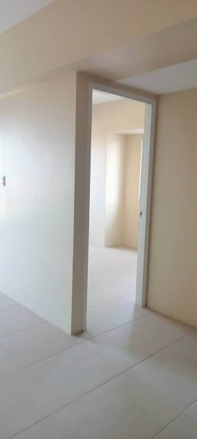 Corner Unit At 25th Floor With Seaview (Cebu)