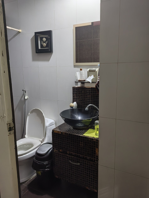 Condo Unit For Sale In Forbeswood Heights, BGC