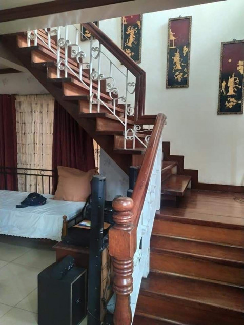 2-Storey House For Sale In Las Piñas City