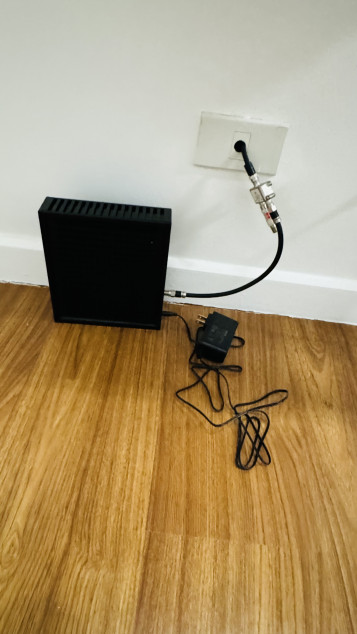 Free Wifi: Eton Tower Makati Semi Furnished Condo For Rent