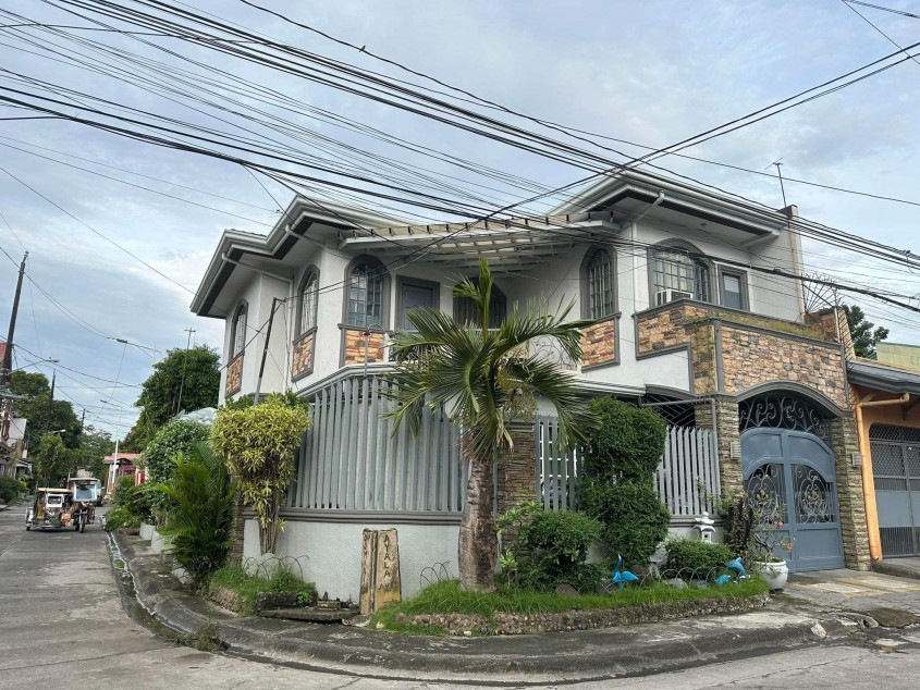 House & Lot For Sale In Biñan, Laguna