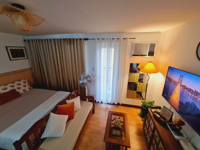 Arezzo Place Pasig: Studio Type Fully Furnished Condominium