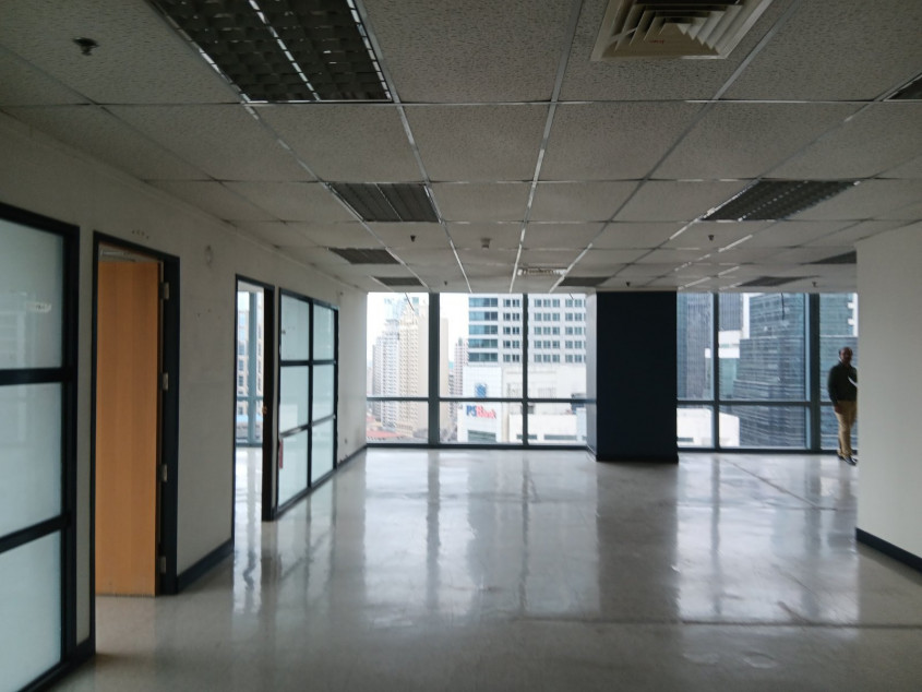 For Lease! Office Space In Makati City - 330 SQM