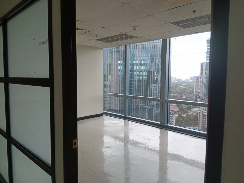 For Lease! Office Space In Makati City - 330 SQM