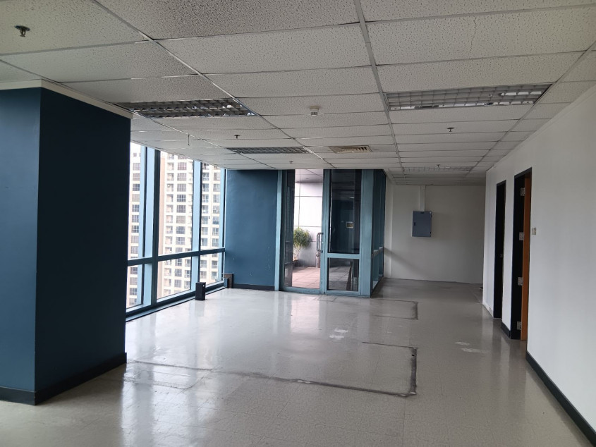 For Lease! Office Space In Makati City - 330 SQM