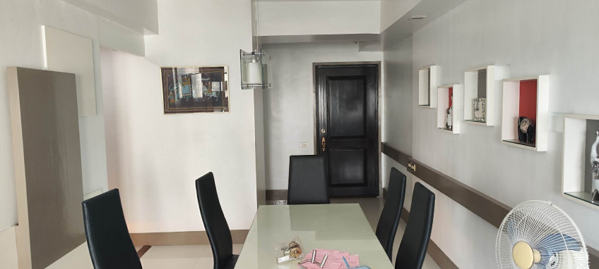 Renaissance 2000 1 BR In Meralco Avenue, Pasig