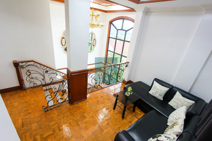 Spacious 4BR Haven: Prime House & Lot In Goldenville, Banawa Cebu City For Sale