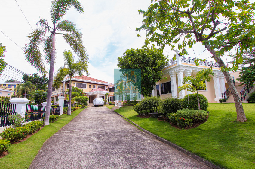 Exquisite 6-Bedroom Haven With Pool At Royale Cebu Estate For Sale