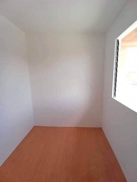 Rush Sale: Pasalo House And Lot In Valenzuela, Manila