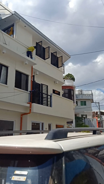For Rent Residential And Commercial Space In Tandang Sora, Quezon City