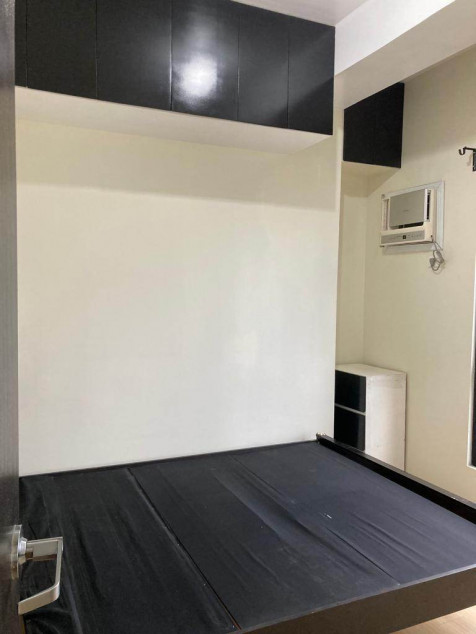 Bare 1 Bedroom Unit Near SM North And Trinoma Quezon City