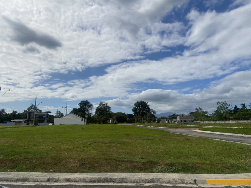 Town & Country Subdivision Lot In San Pablo, Laguna