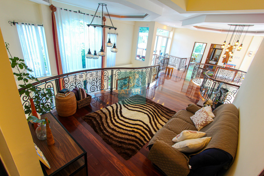 Luxurious 5-Bedroom House With Pool In Maria Luisa Estate For Sale Banilad, Cebu