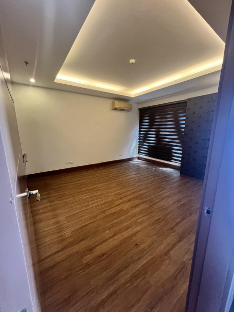 Lower Penthouse At Baron Tower 3 San Juan, Manila