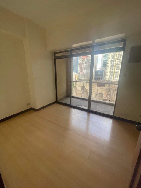 2 Bedroom Condominium Unit For Sale in Paseo Parkview Suites