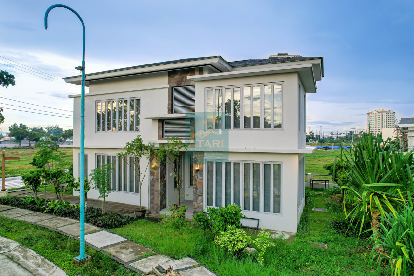 3 Bedroom House & Lot At Crimson Mactan Villa, Cebu: A Luxurious Retreat Awaits