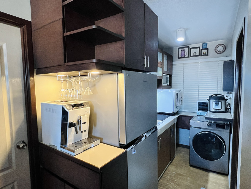 Bali Oasis Condo (Phase 1) With Private Parking For Sale In Santolan, Pasig