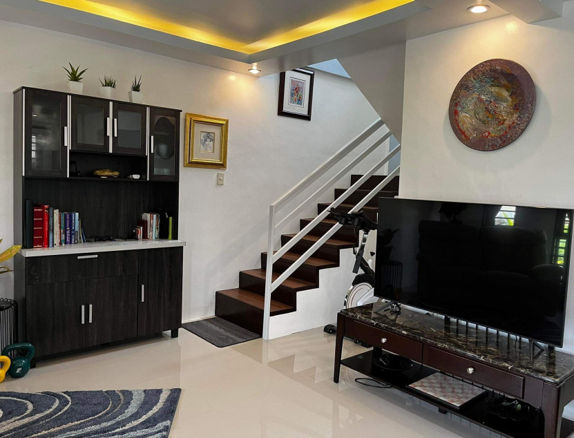 Pool Home Two-Storey House On Corner Lot In San Fernando, Pampanga