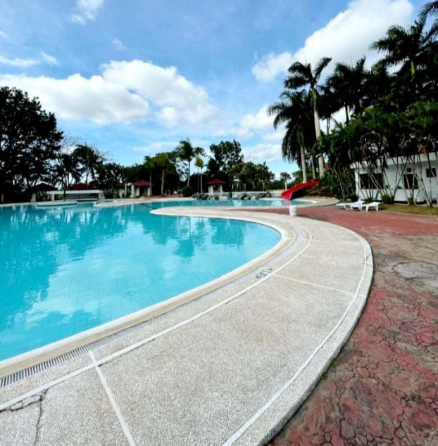 Lot For Sale The Riviera Golf And Country Club In Silang, Cavite