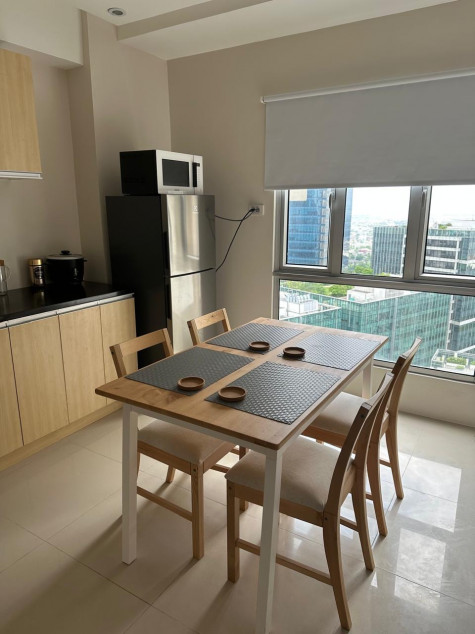 Fully Furnished Bi-level Top Floor Condo In BGC, Taguig