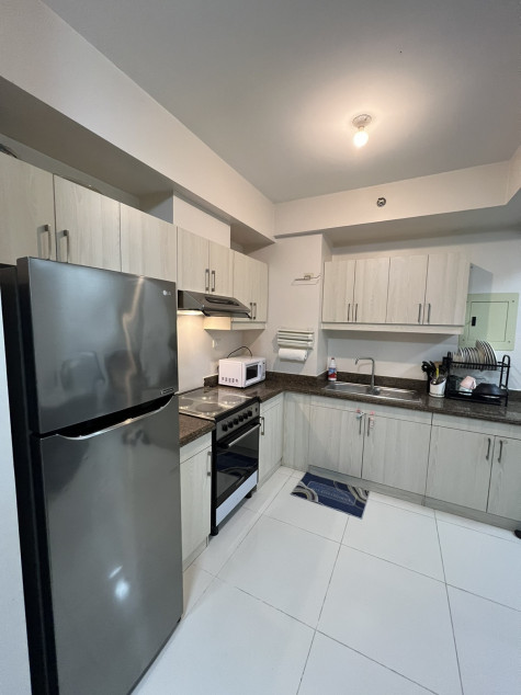 Big Cut 1 BR With Balcony In Pasay