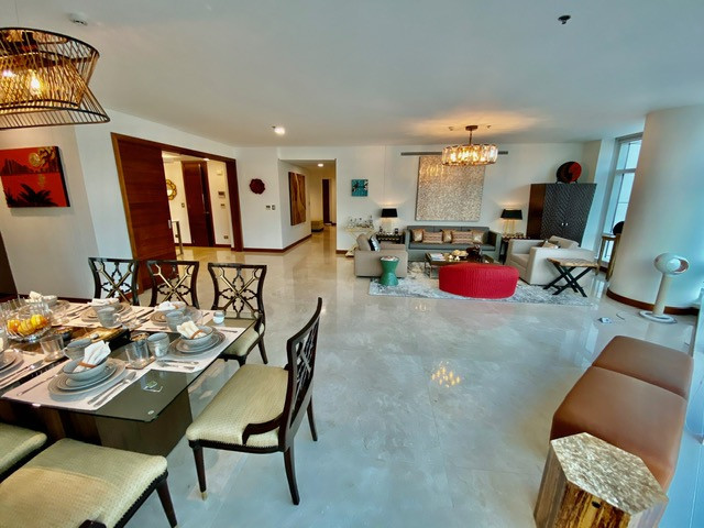 3BR With Balcony & Parking For Lease Or For Sale At Two Roxas Triangle Makati