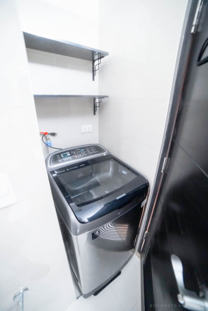 Condominium Unit For Sale In 101 Newport Boulevard Pasay